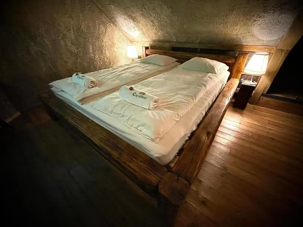 Excalibur Minihotel Eğri Macaristan