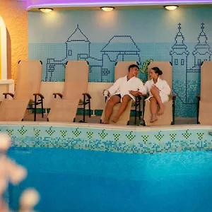 Hotel Korona Wellness, Rendezveny Es Borszalloda