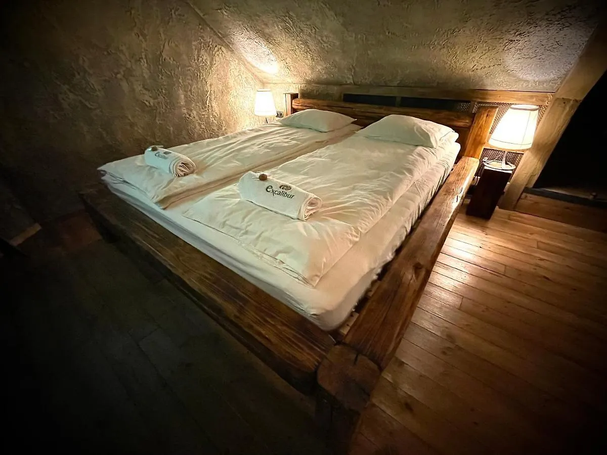 Excalibur Minihotel Eger