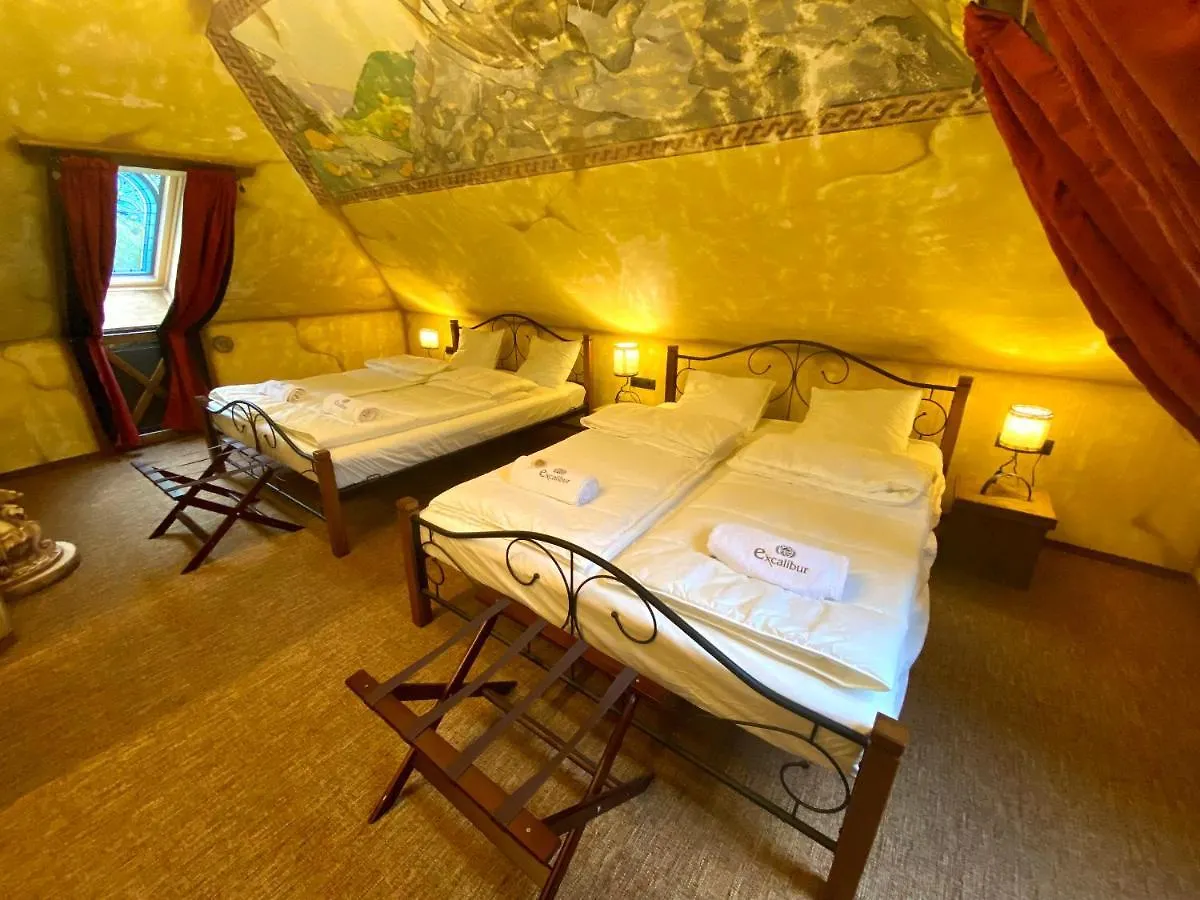 Hotel Excalibur Minihotel Eger