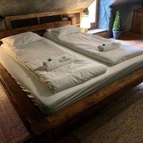 Excalibur Minihotel Eger